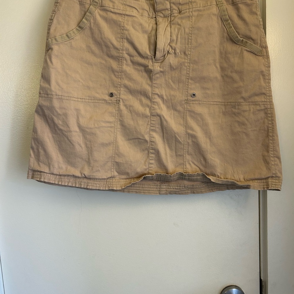 Stylish Tan Skirt with Pockets